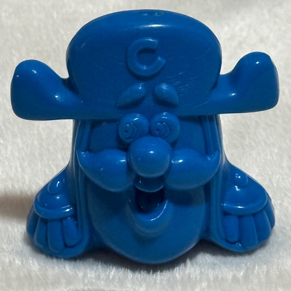 Rare Cap’n Crunch Crazy Bone Captain Crunch Cereal Toy 1999